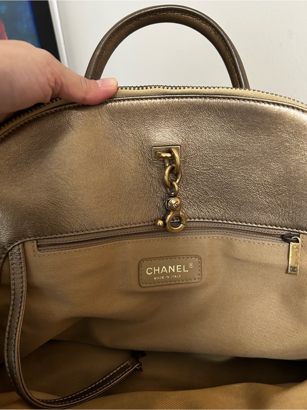 CHANEL Metallic Gold Bag - Picture 13 of 14